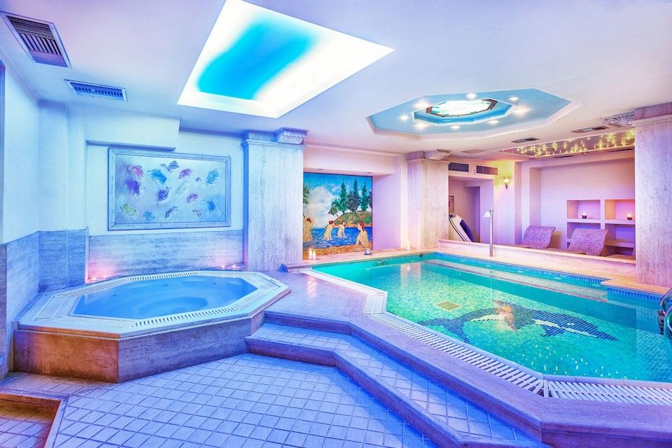 Wellness Fitness Center, pool