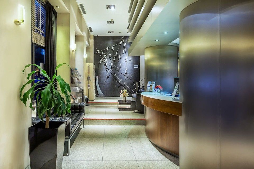 Lobby, front desk