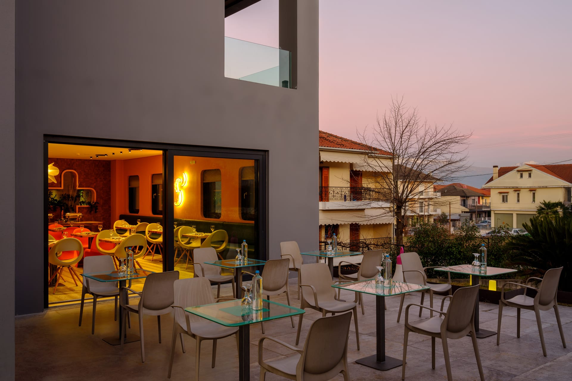 Essence Living Hotel - Restaurant