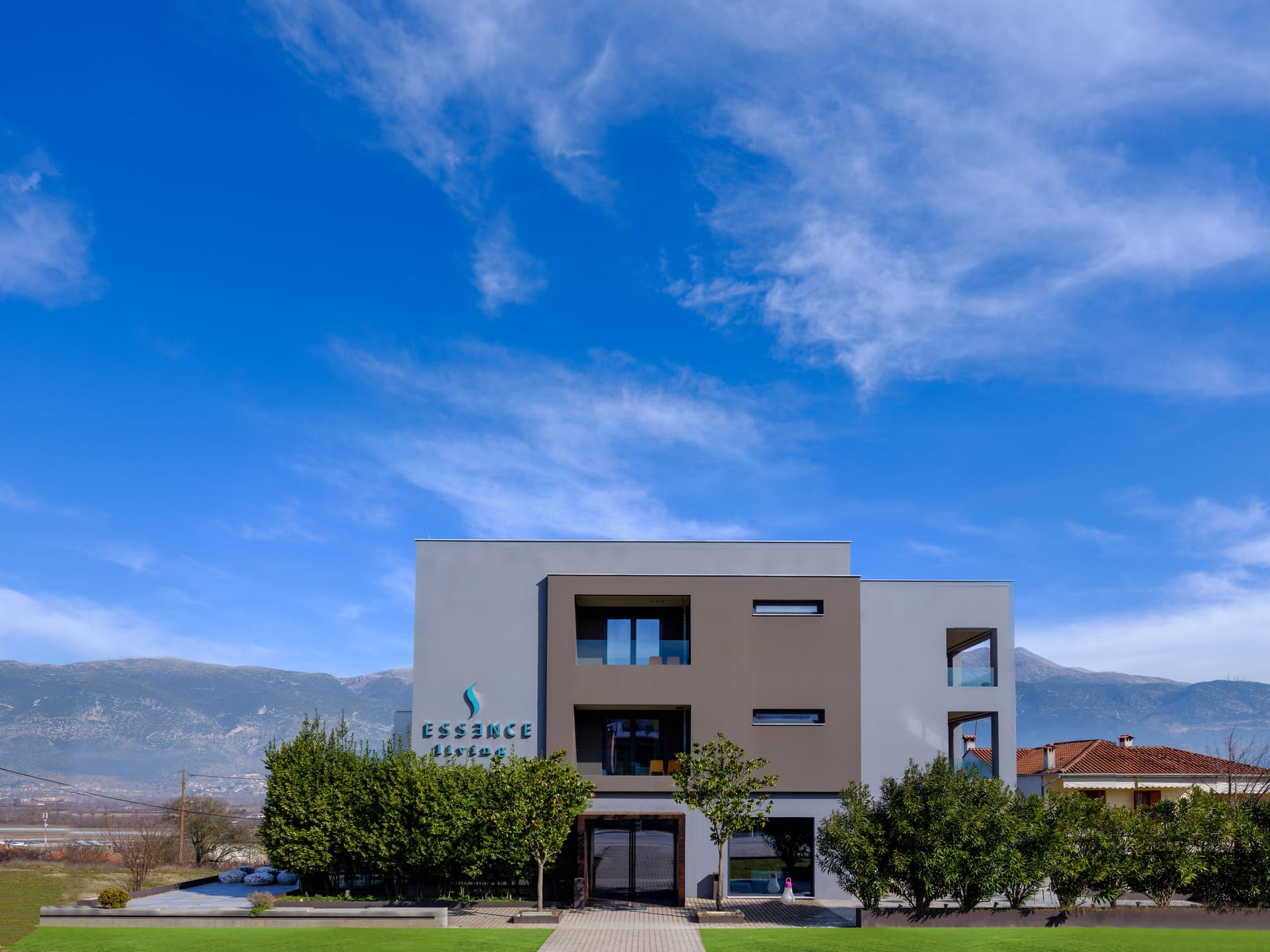 Essence Living Hotel