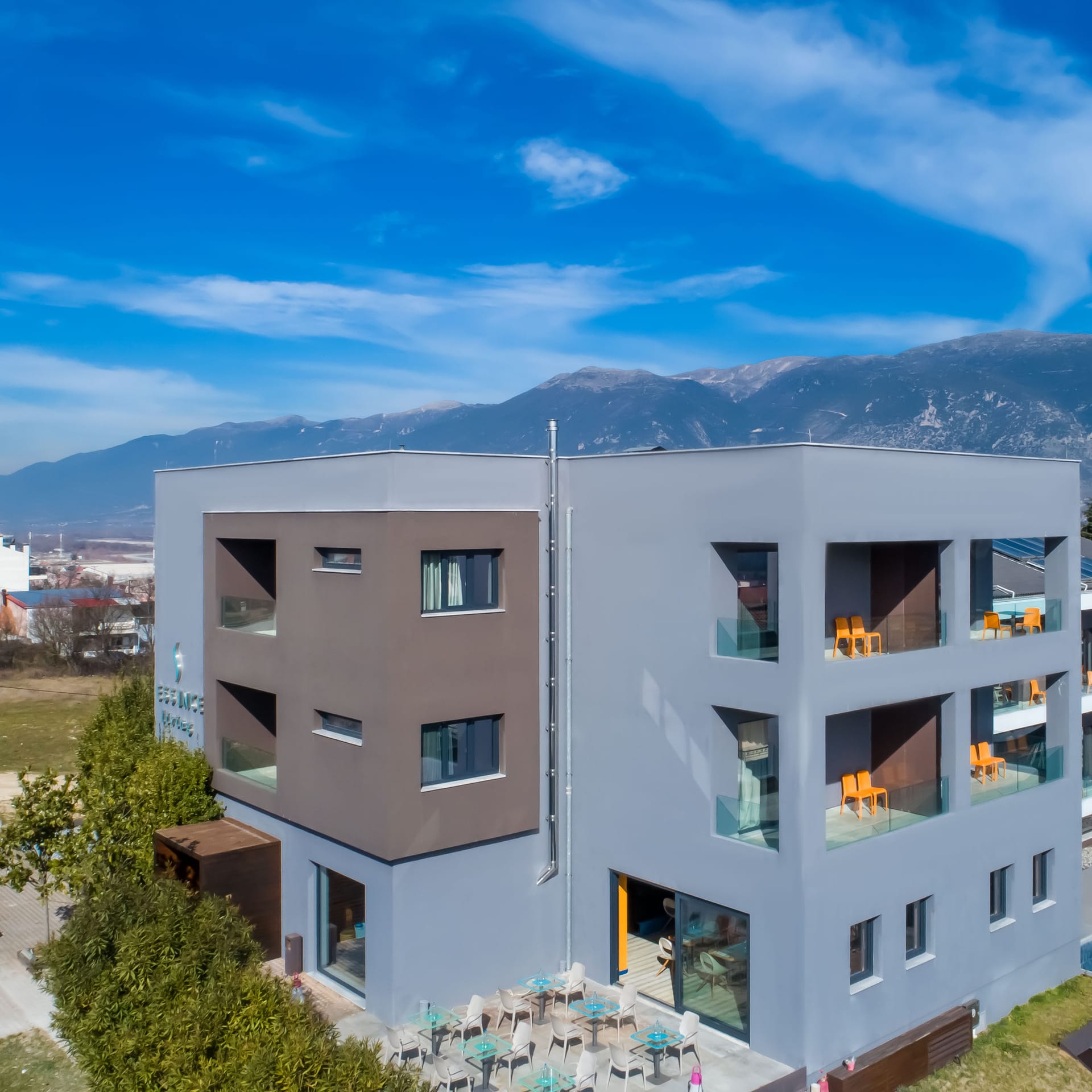 Essence Living Hotel