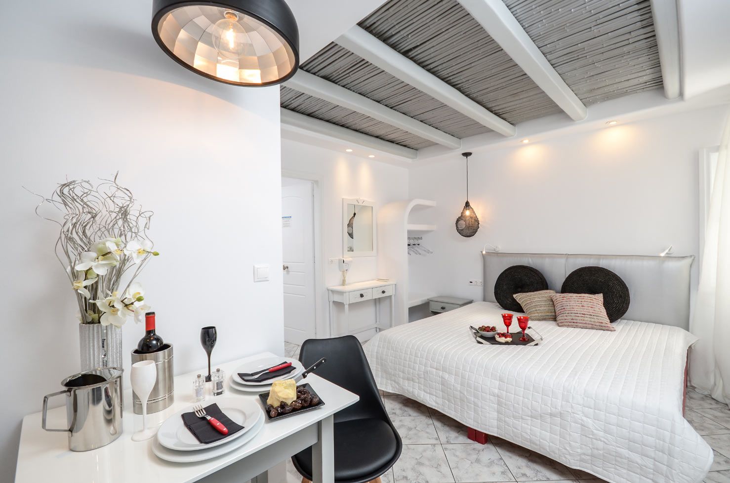 Naxos Evilion Luxury Apartments and Suites