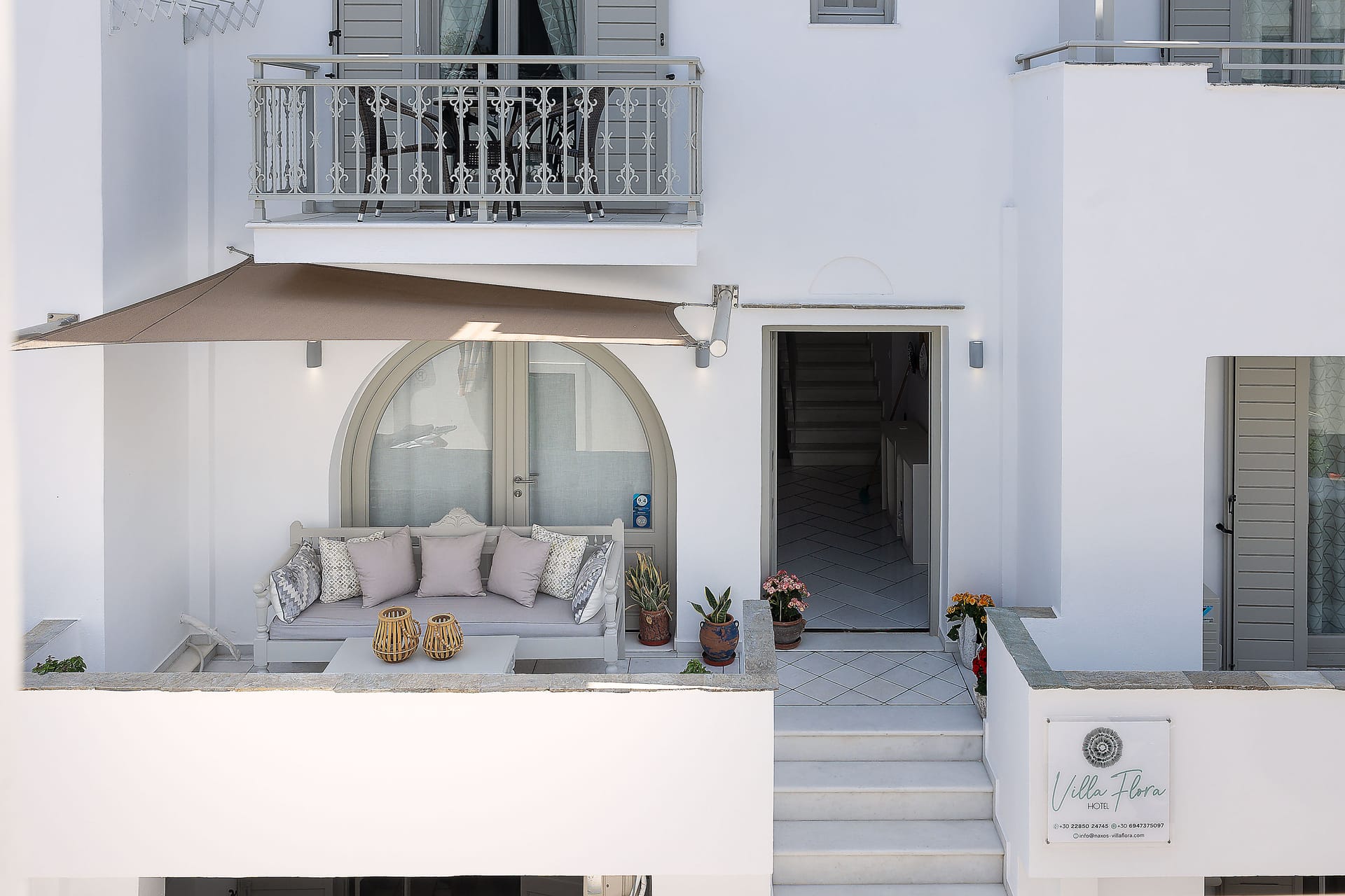 Villa Flora Naxos