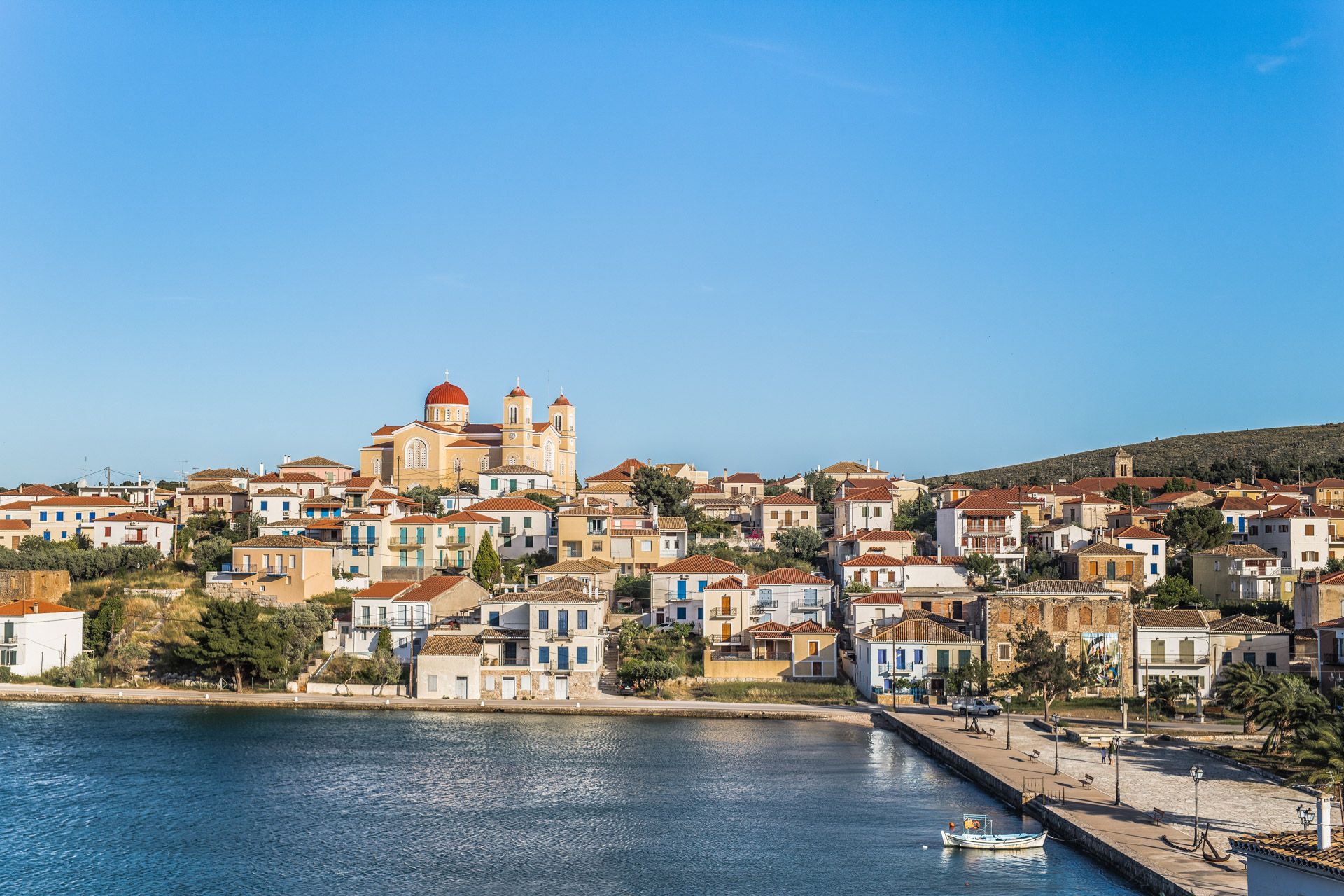 OVER VIEW GALAXIDI TOWN