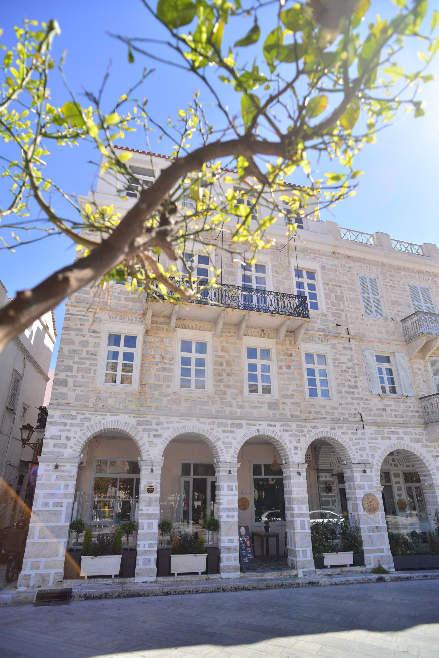 Habit Guesthouse Syros