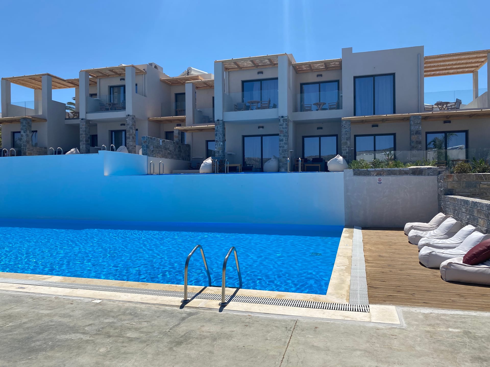 Helios Beach Hotel & Bungalows