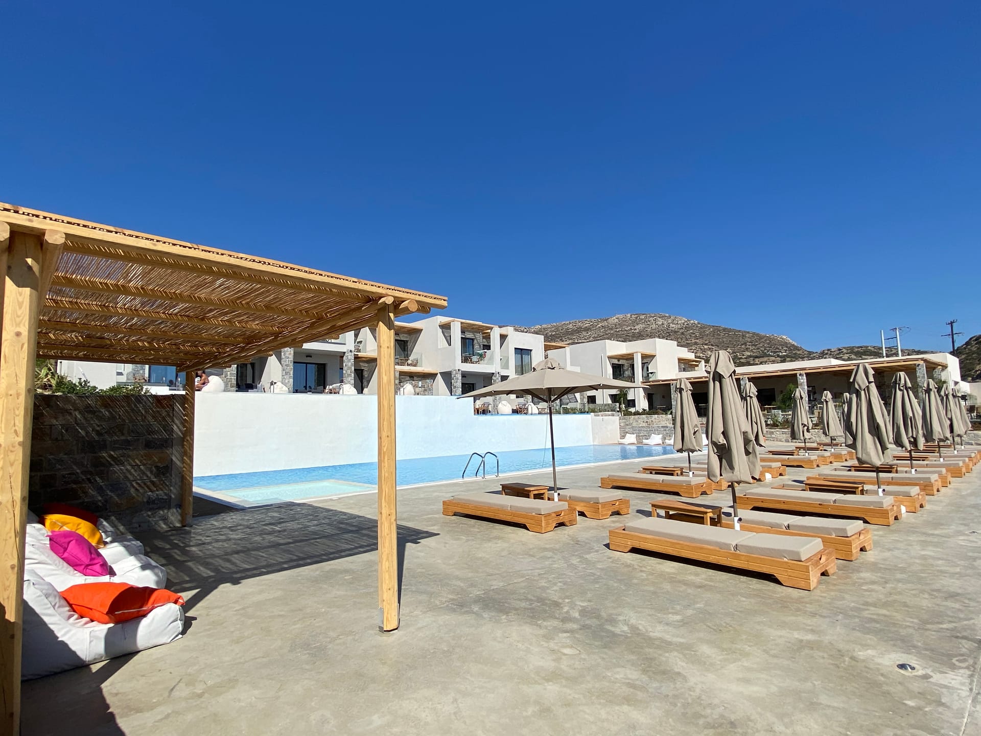 Helios Beach Hotel & Bungalows