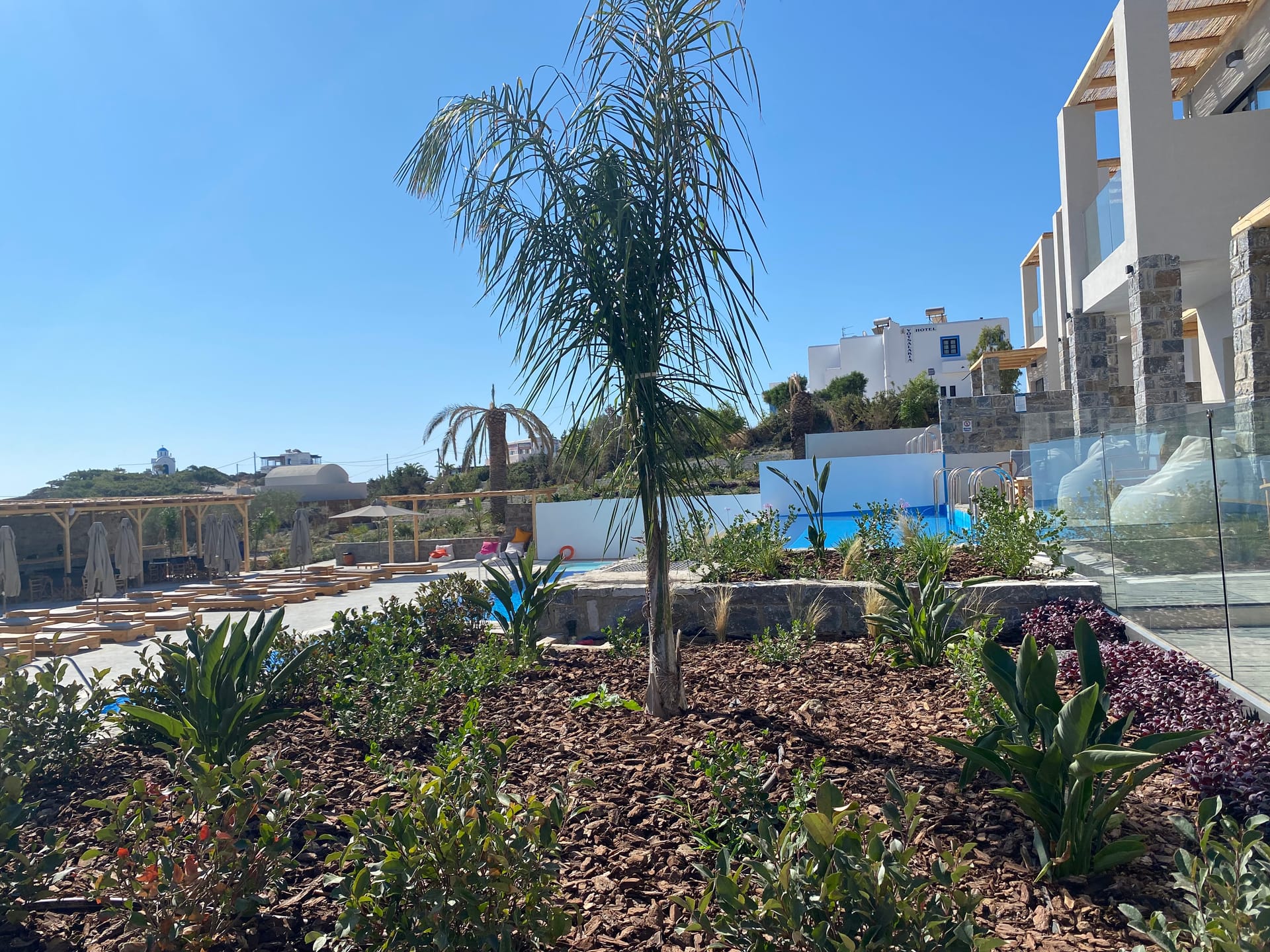 Helios Beach Hotel & Bungalows