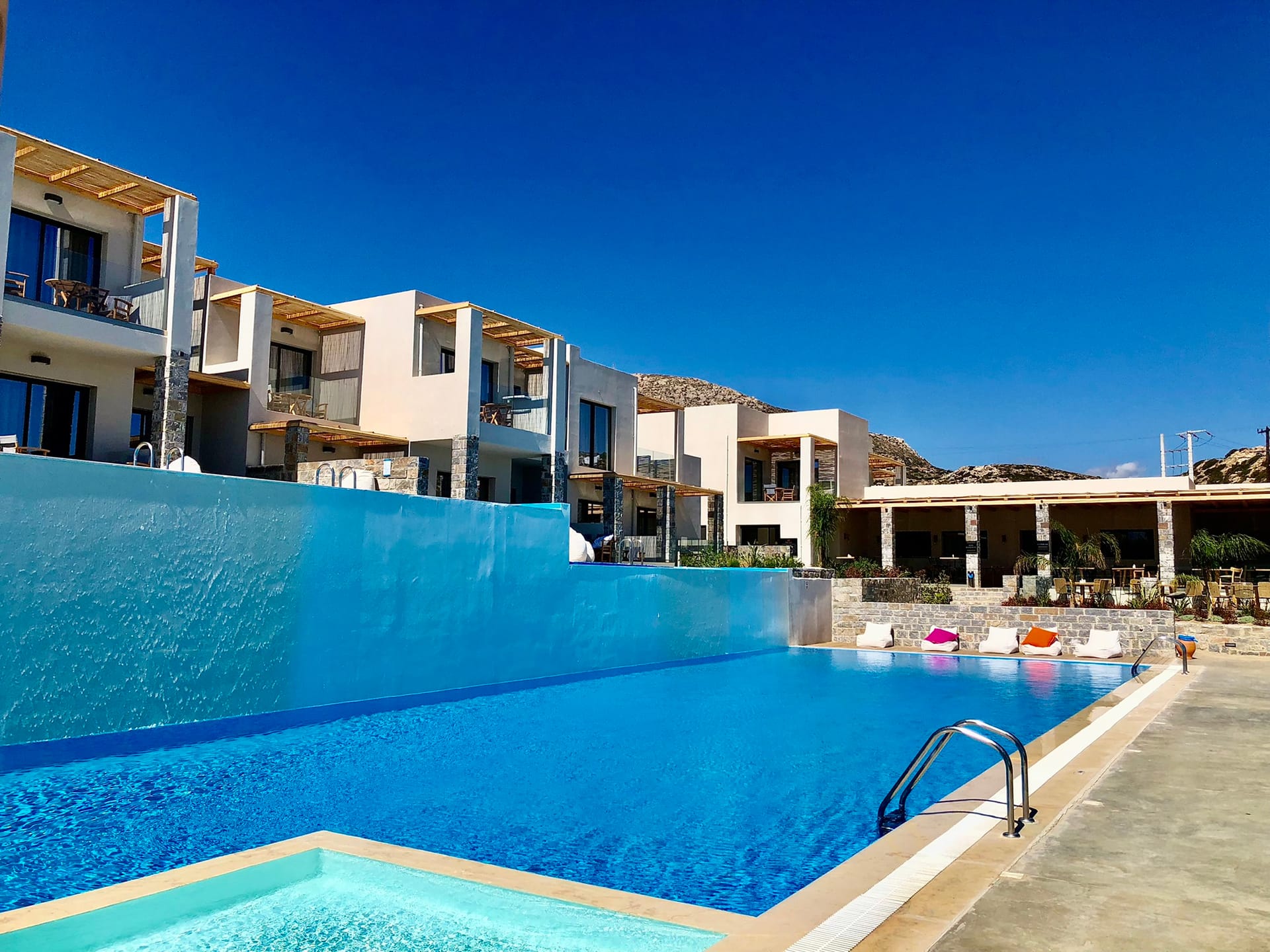 Helios Beach Hotel & Bungalows