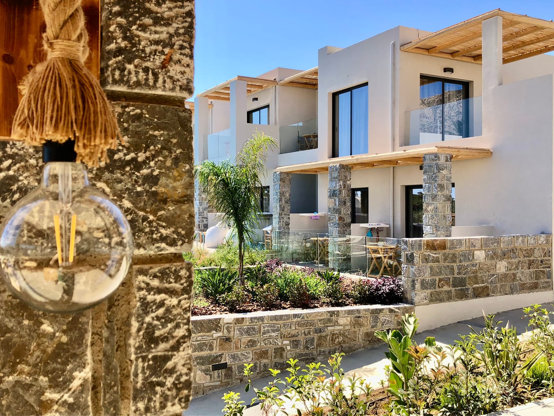 Helios Beach Hotel & Bungalows