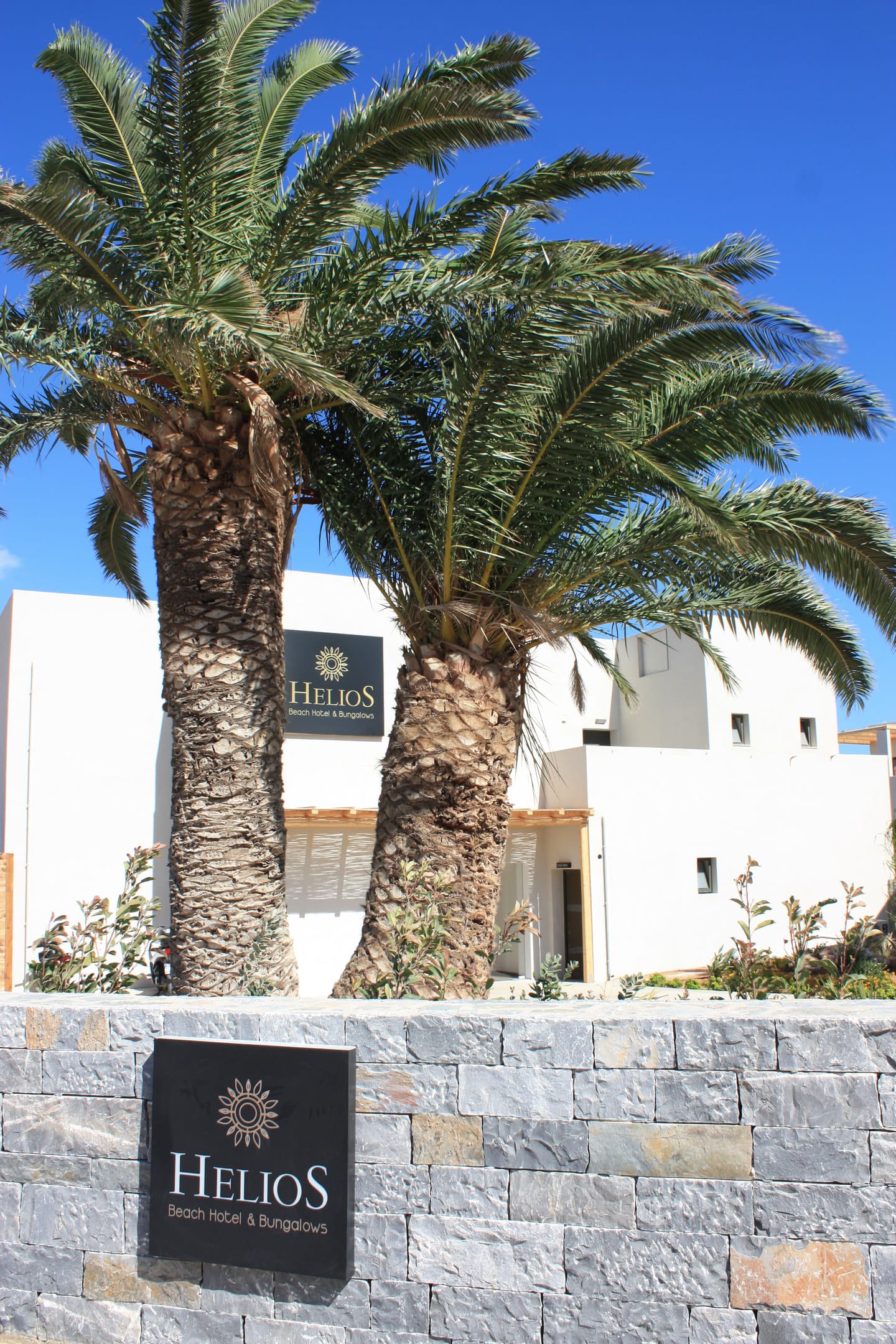 Helios Beach Hotel & Bungalows