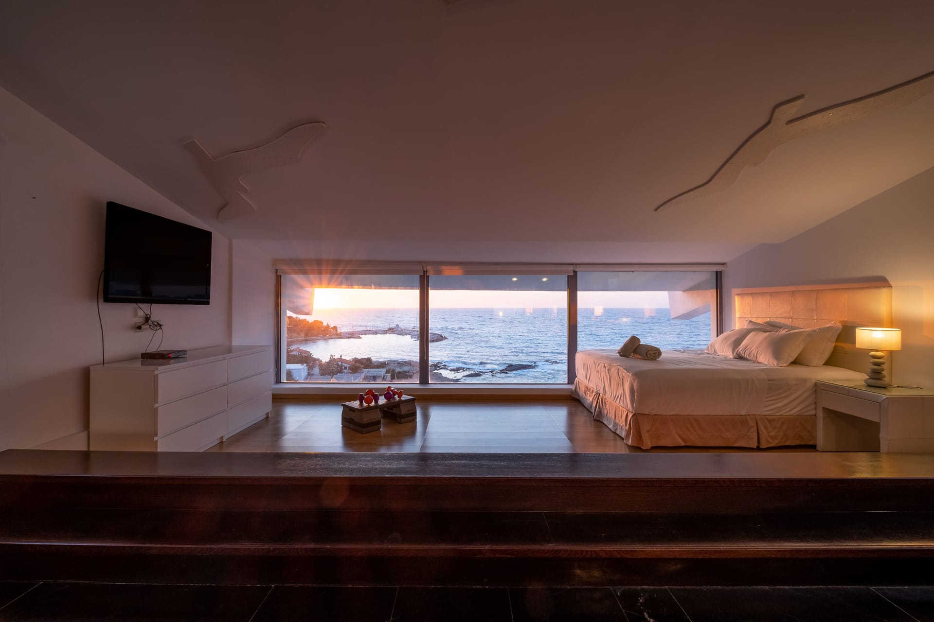 Icarus Luxury Beachfront Villa