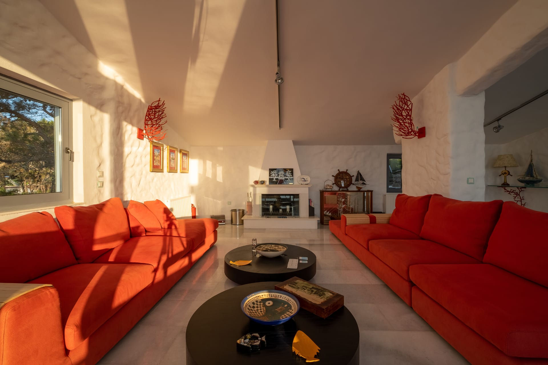 Icarus Luxury Beachfront Villa