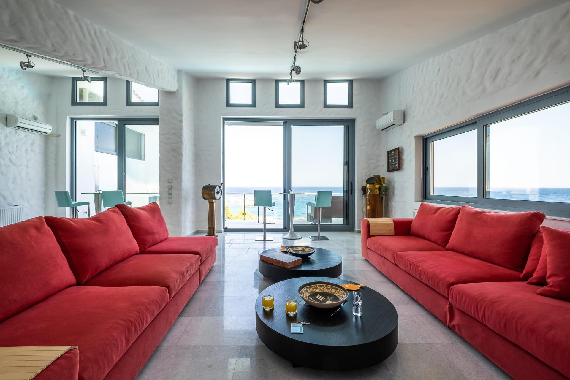 Icarus Luxury Beachfront Villa