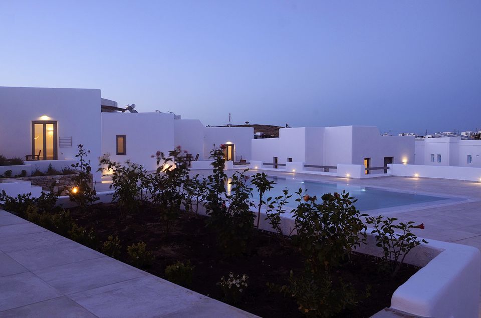 Ionathan Koufonisia Suites