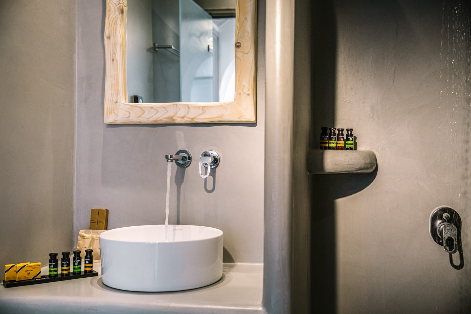 Kalisti Hotel & Suites