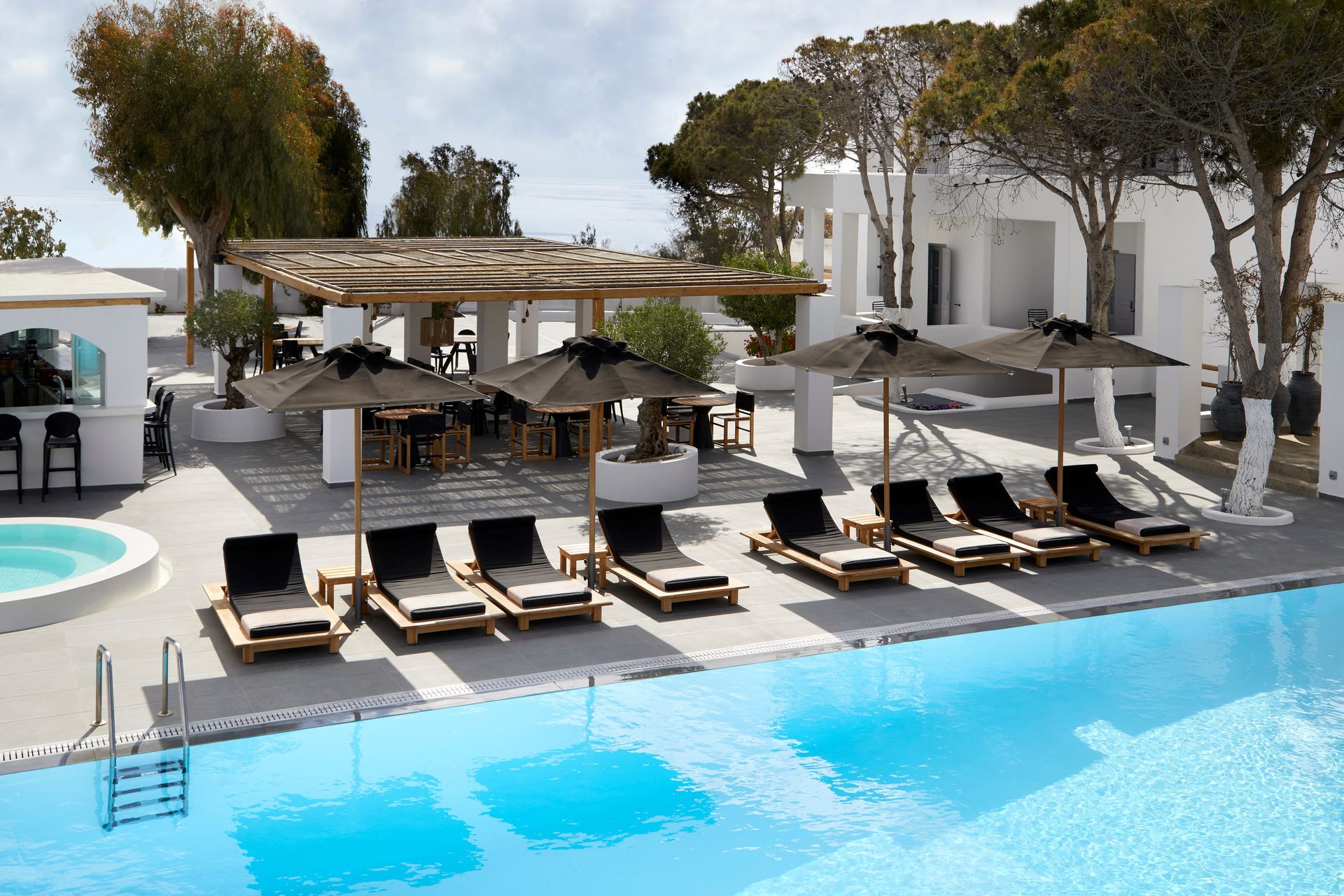 Kalisti Hotel & Suites