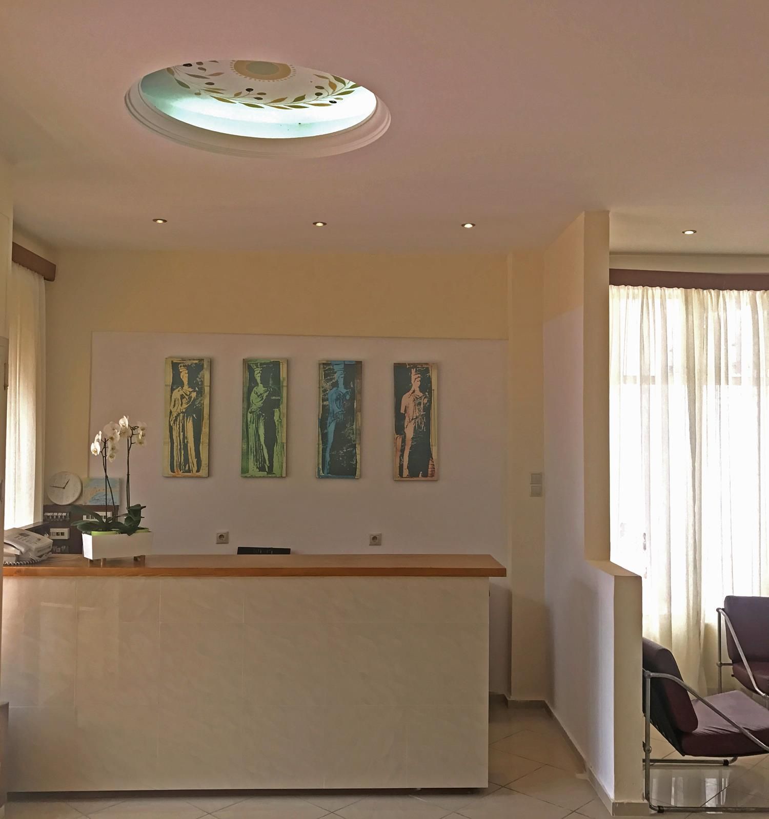 Karyatides Hotel Aegina