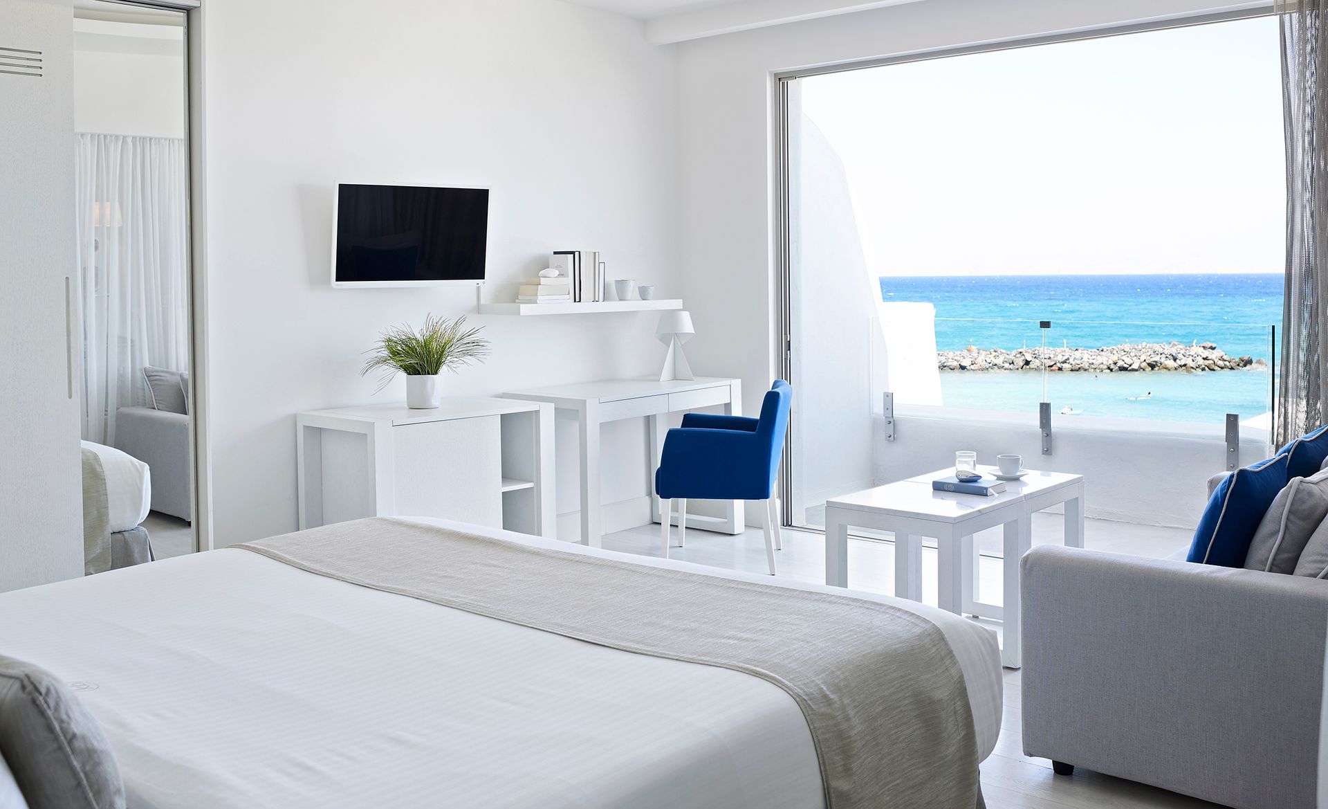 Knossos Beach Bungalows Suites Resort & Spa