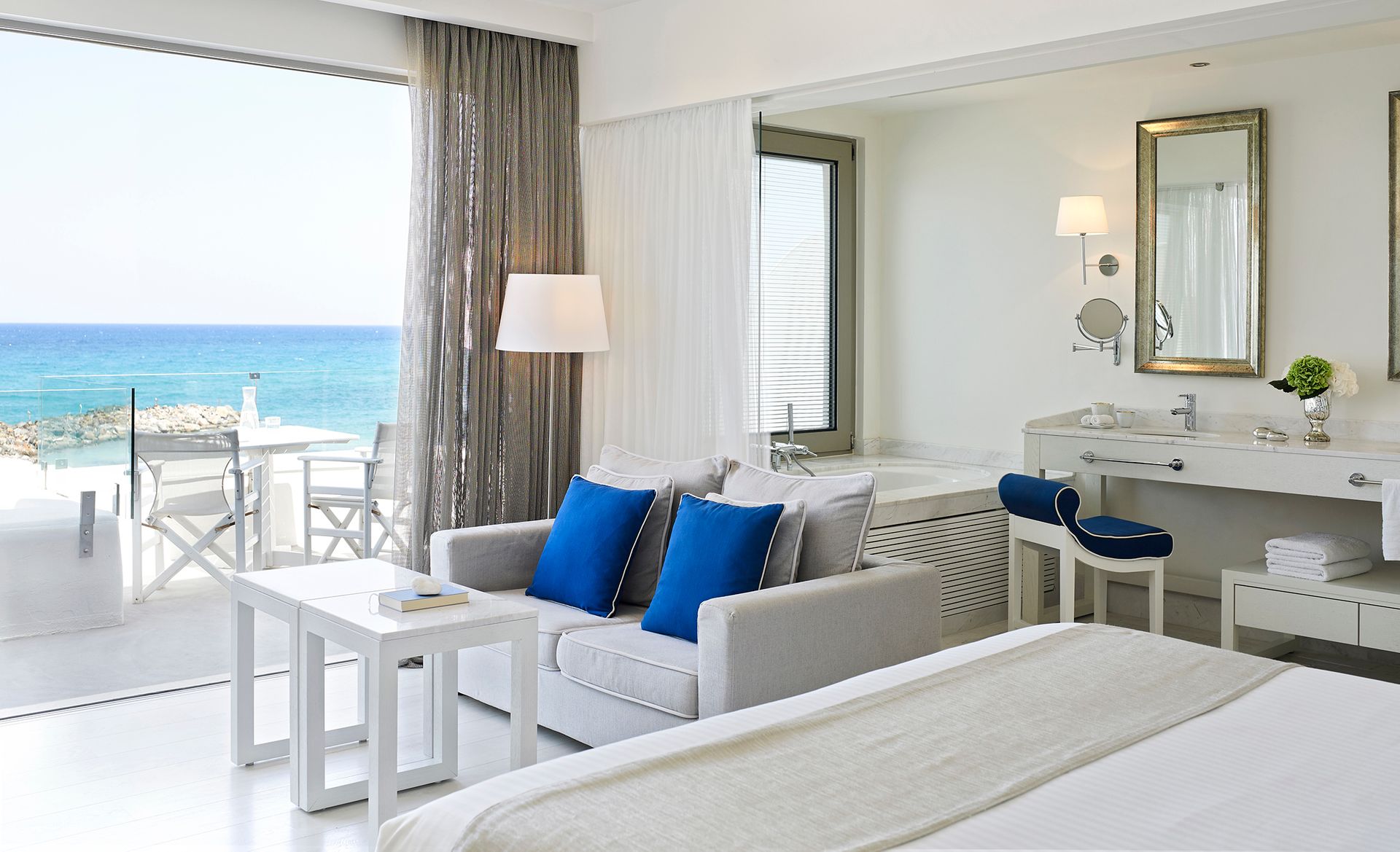 Knossos Beach Bungalows Suites Resort & Spa