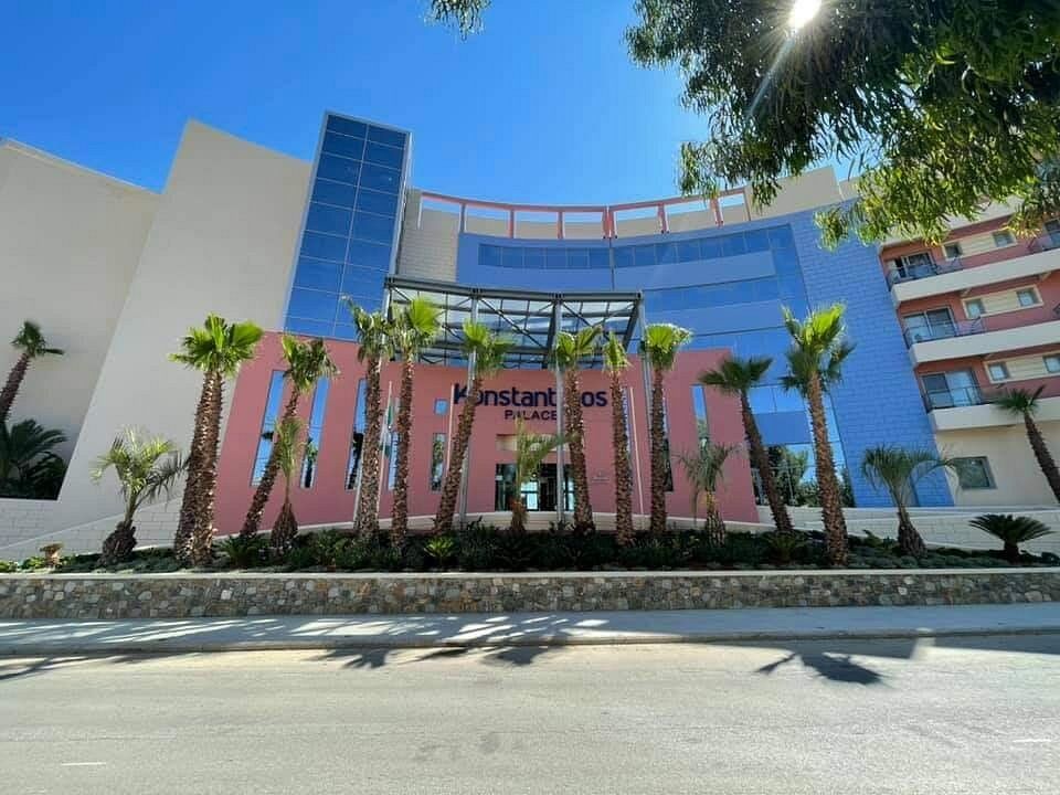 Konstantinos Palace