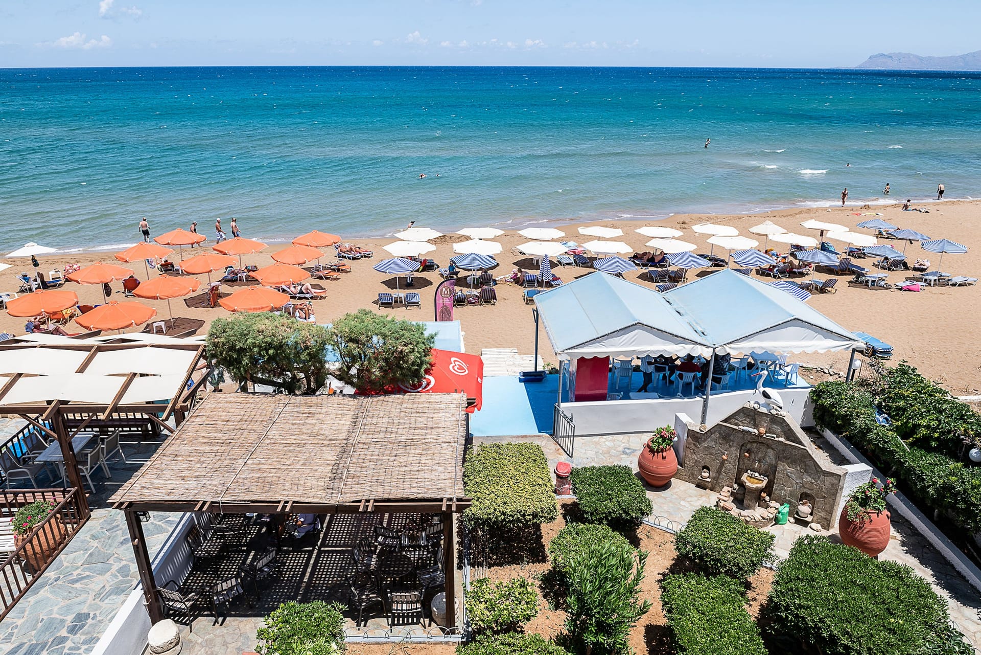 Lia Beachfront Apartments