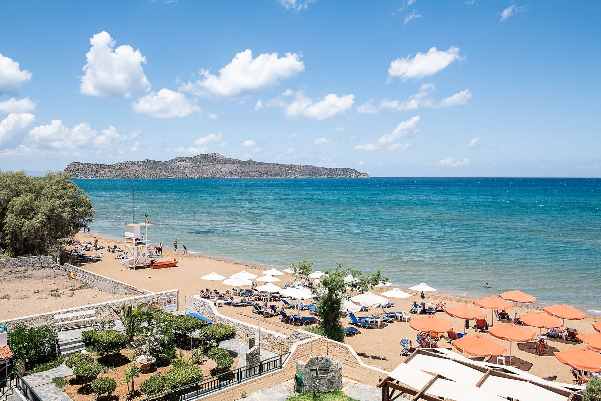 Lia Beachfront Apartments