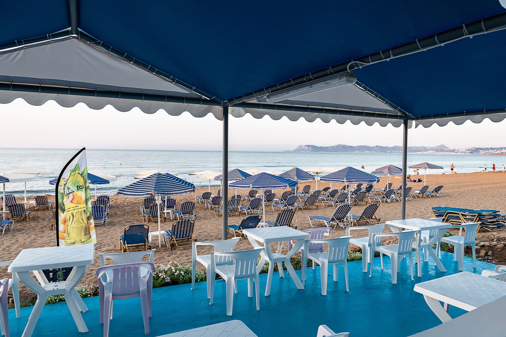 Lia Beachfront Apartments