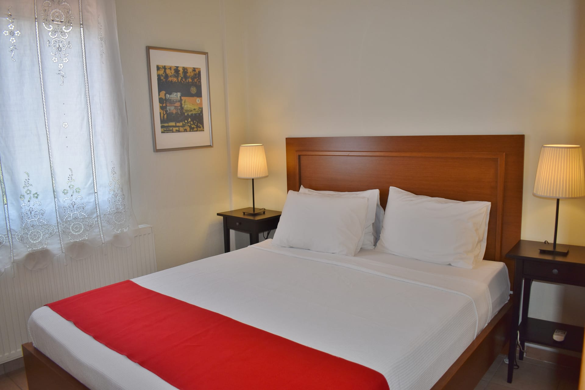 Second level-Double room in first floor with window to the garden.A/C.