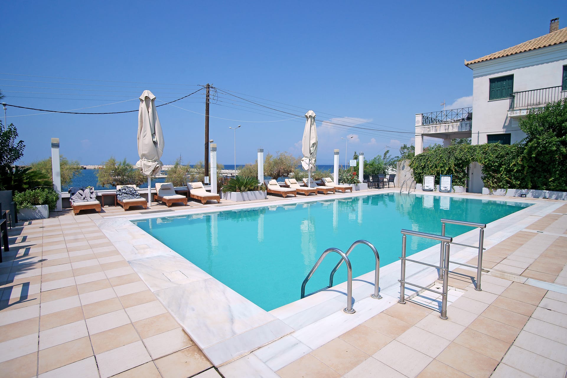 Kyparissia Beach Hotel