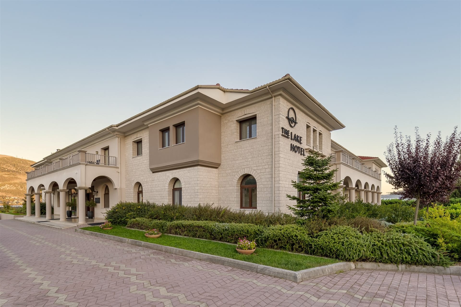 The Lake Hotel Ioannina