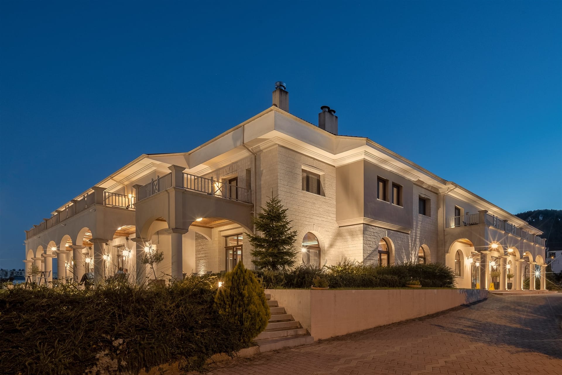 The Lake Hotel Ioannina