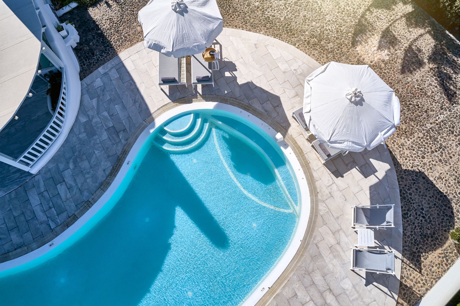 La Maison Luxurious Living