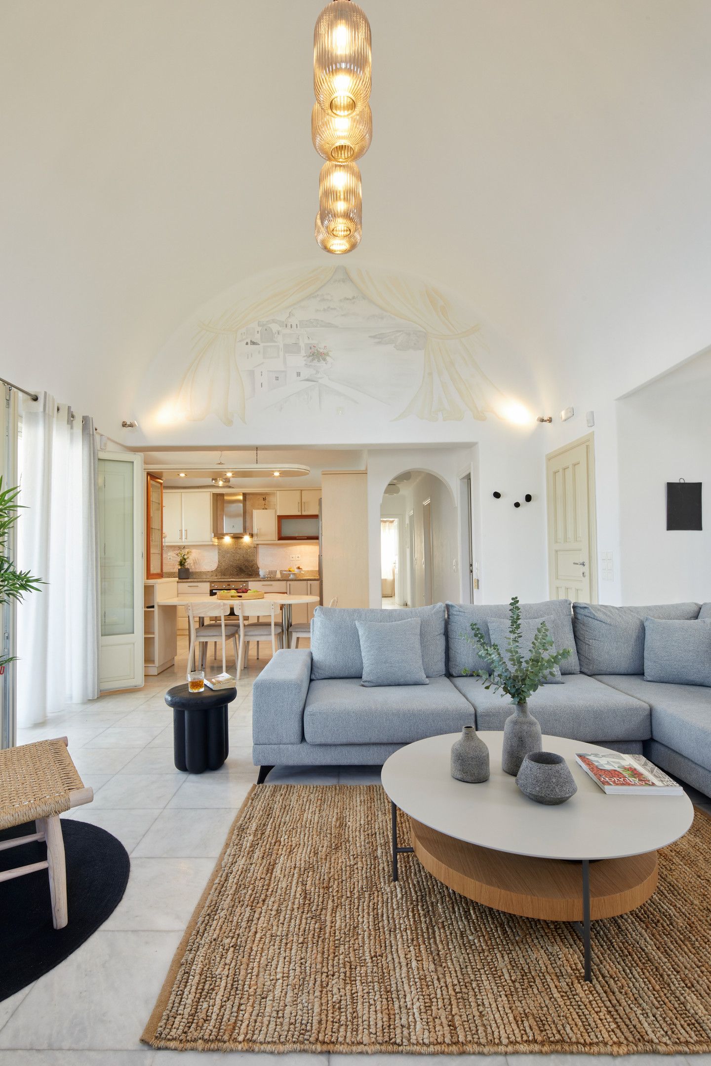 La Maison Luxurious Living