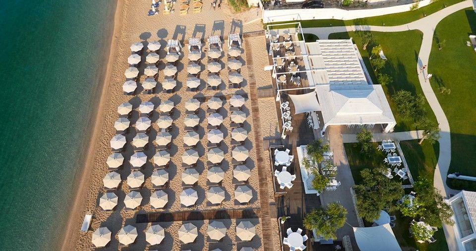 Lichnos Beach Hotel and Suites