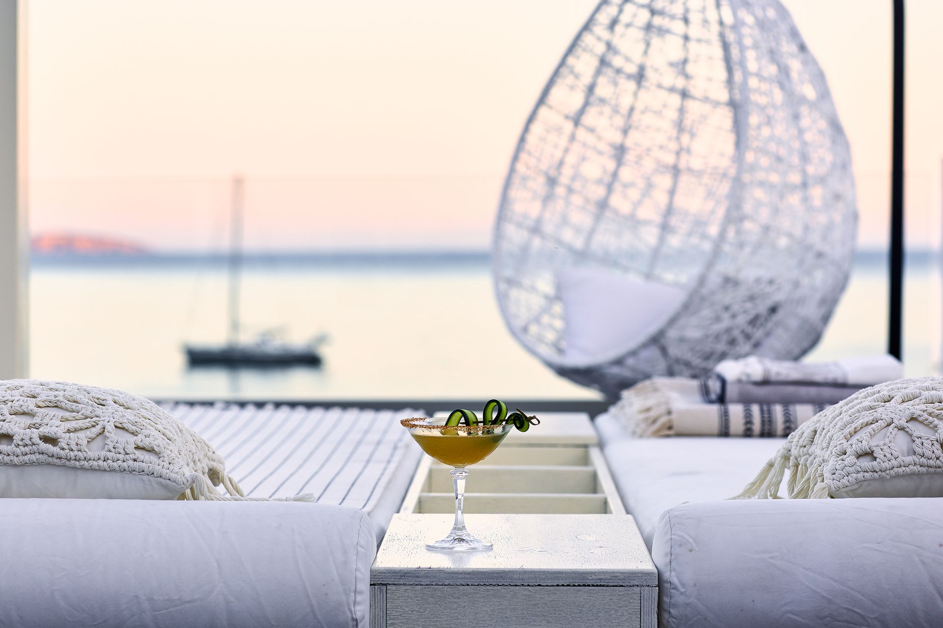 Lichnos Beach Hotel and Suites