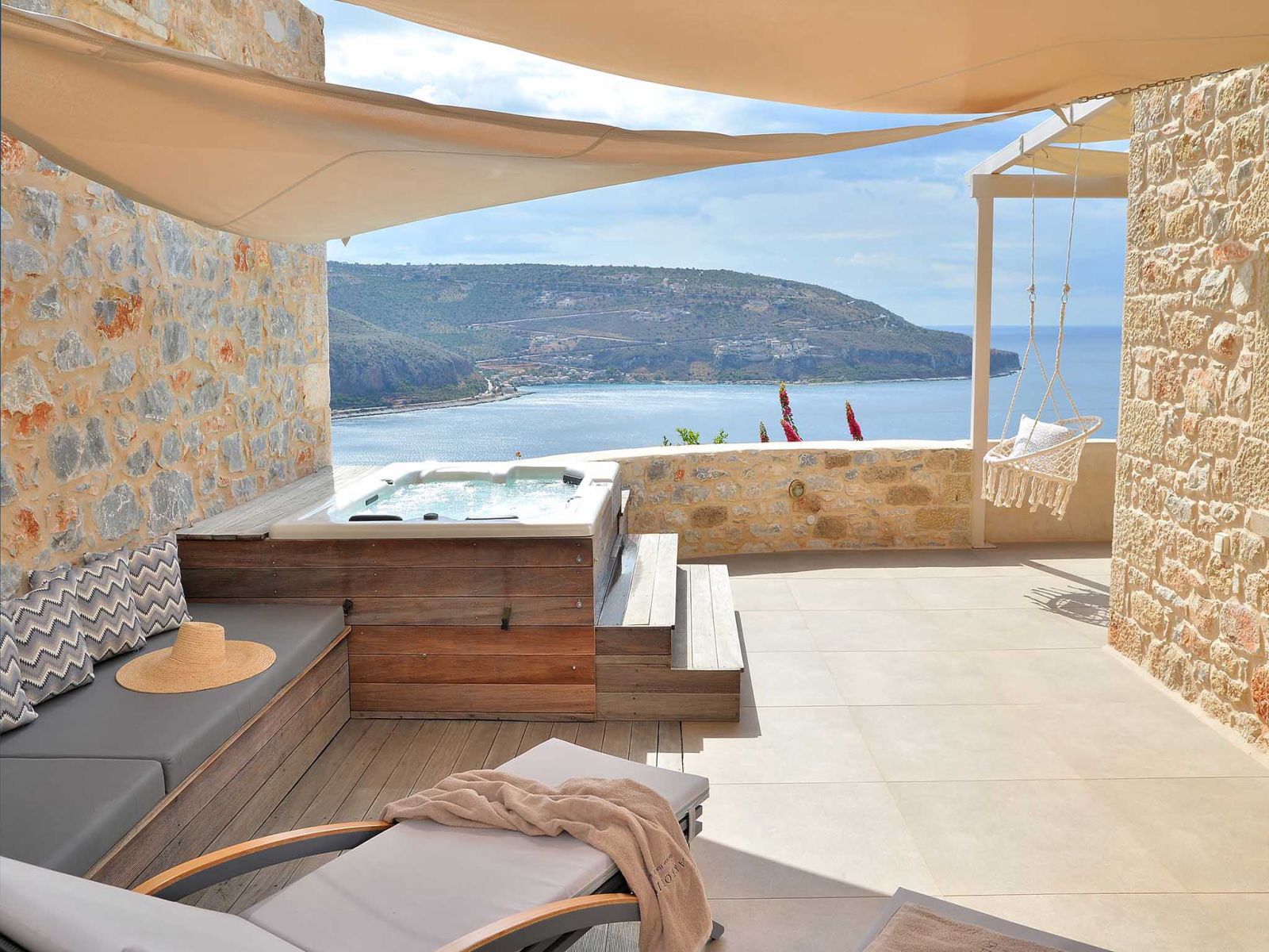Akrolithi Guesthouse