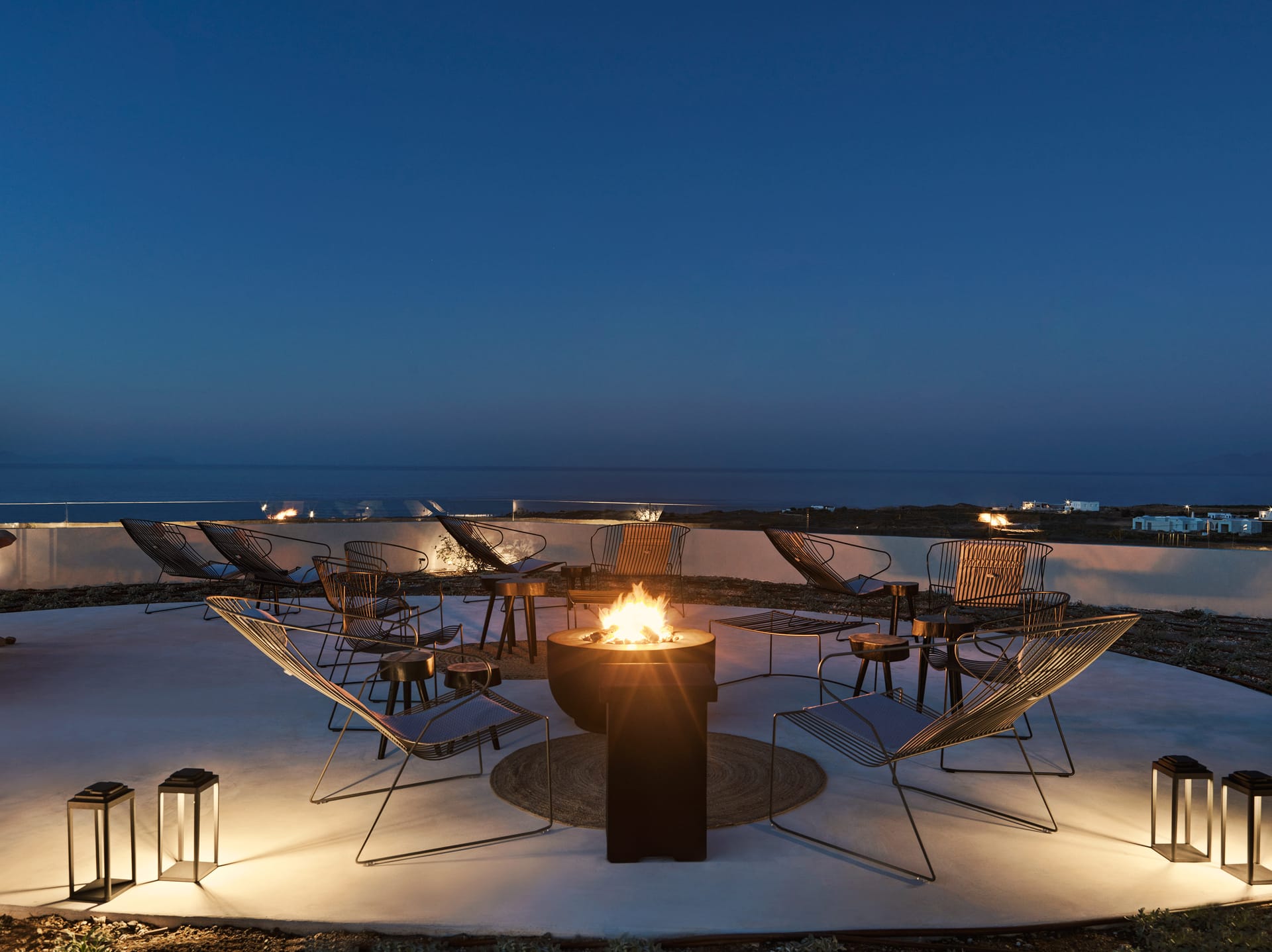 Sip excellence in cocktails and finesse in wines at a Cocktail Masterclass. Elevate with private dining, a butler's ballet beneath Santorini's starry embrace. Let the stars dance their charm and the Aegean breeze craft the stage at Astra Lounge rooft