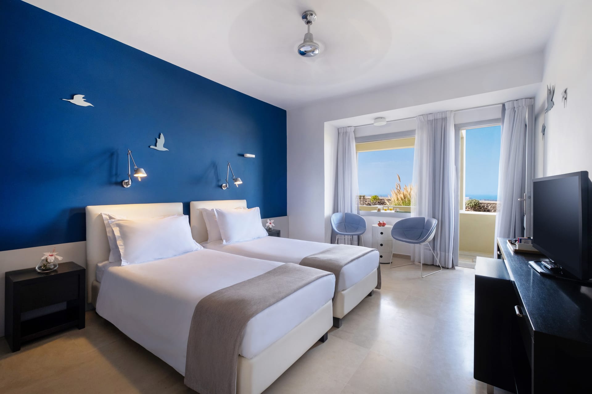 The Majestic Hotel Santorini