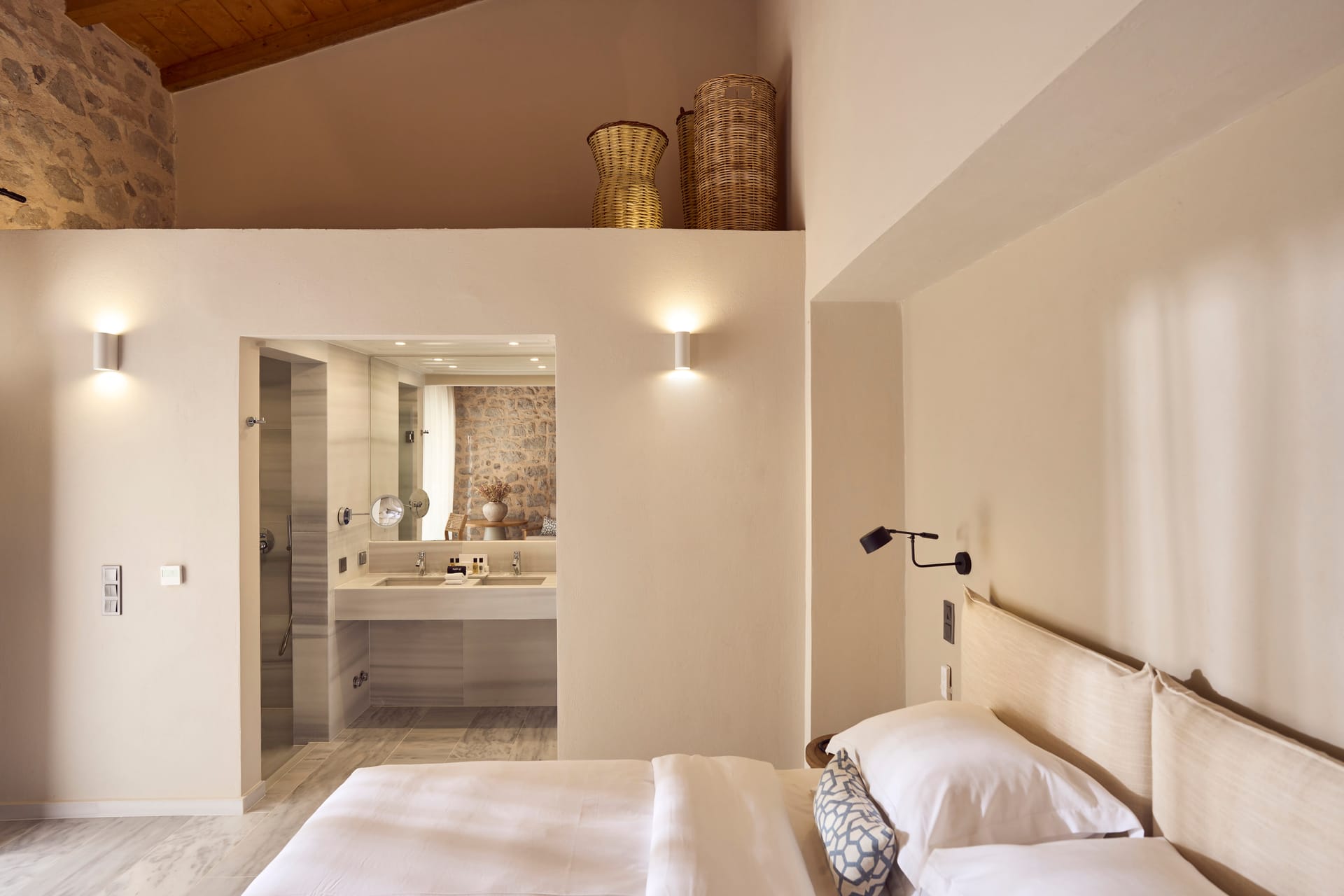 Mandraki Beach Resort