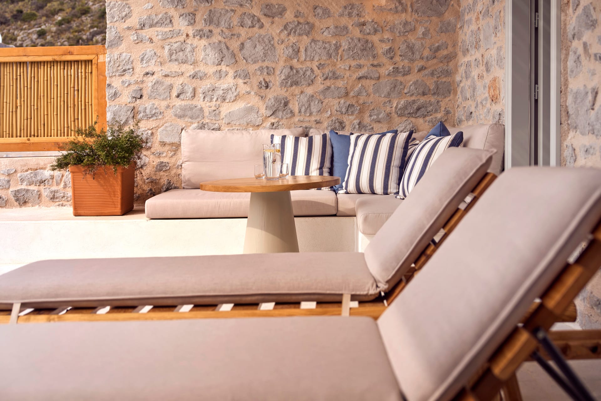 Mandraki Beach Resort