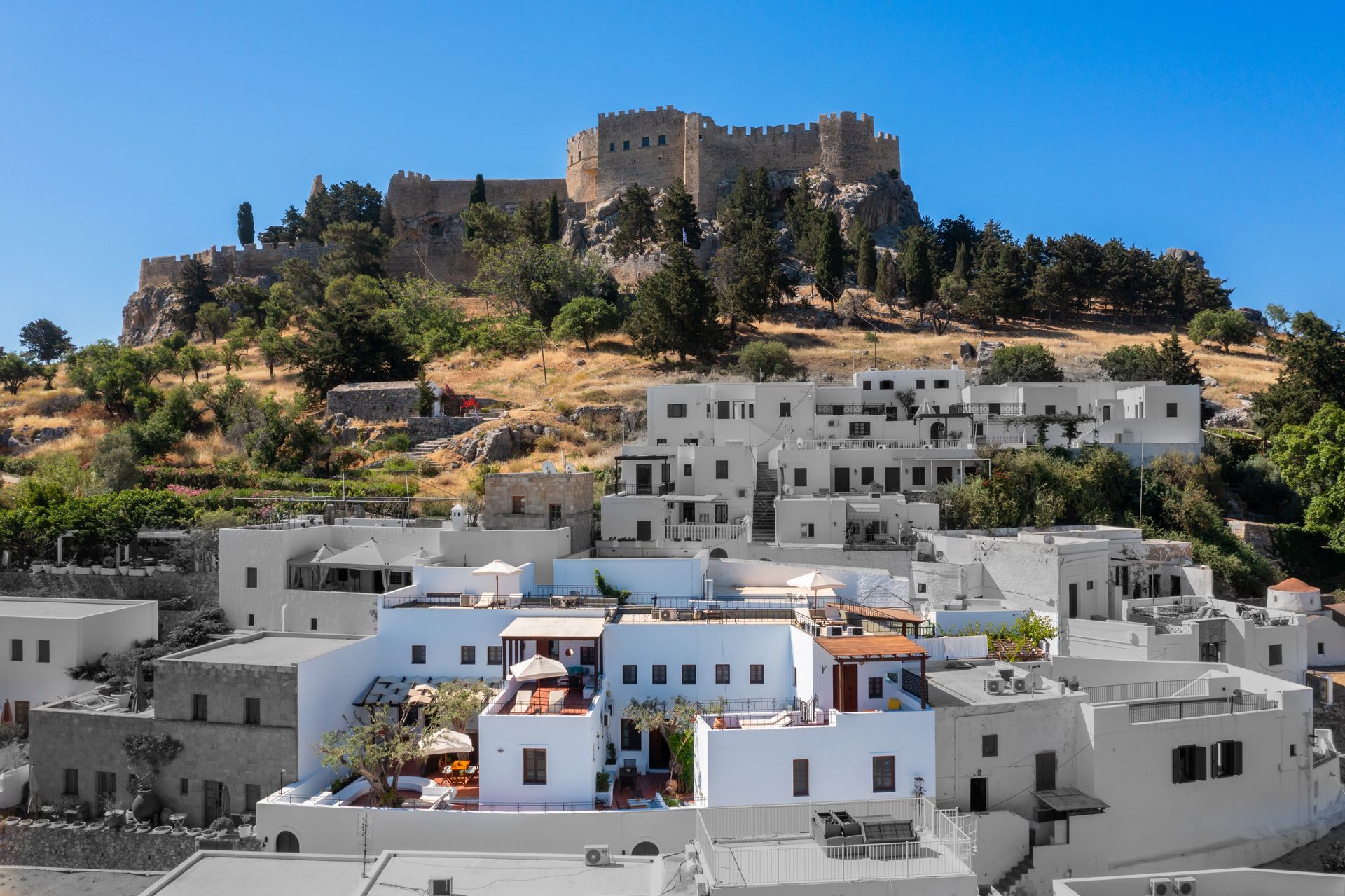 Maris Lindos Suites & Apartments