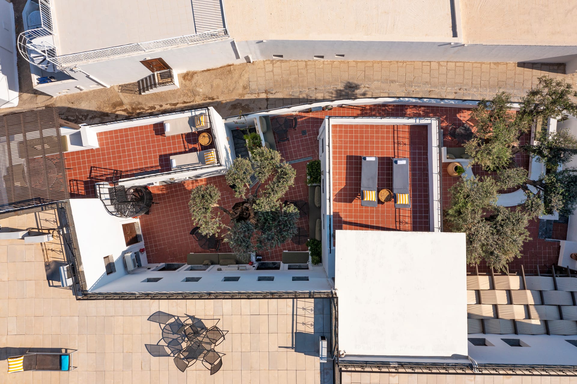 Maris Lindos Suites & Apartments