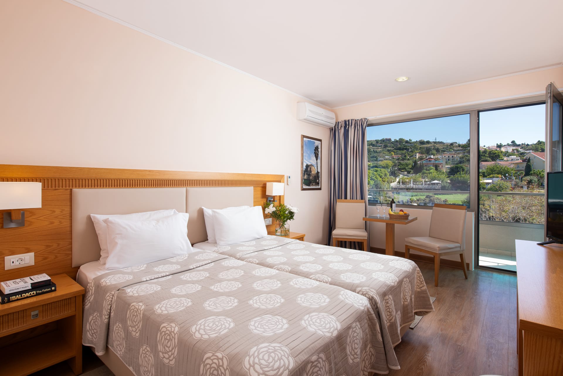 Double land view room