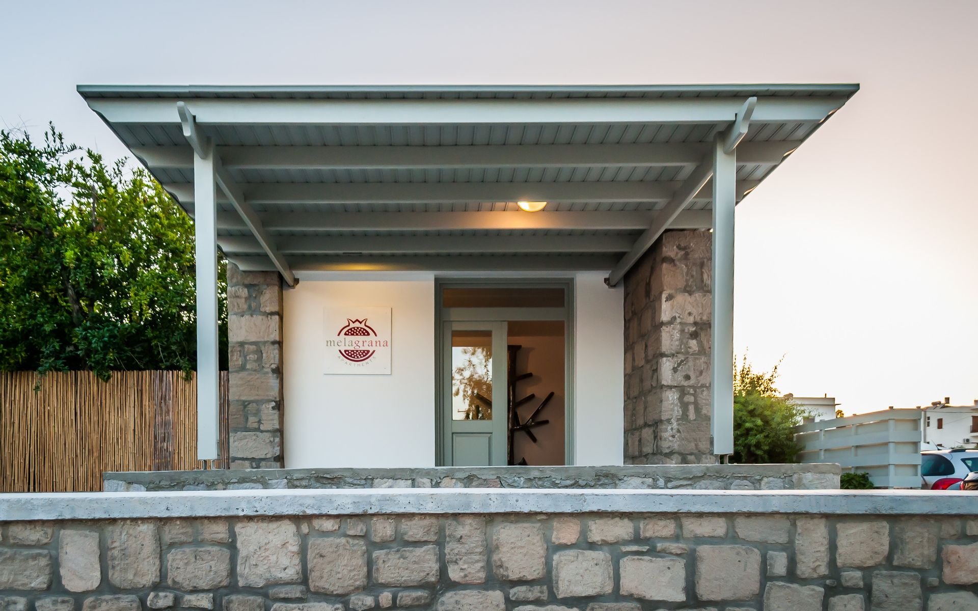 Melagrana Apartments Milos