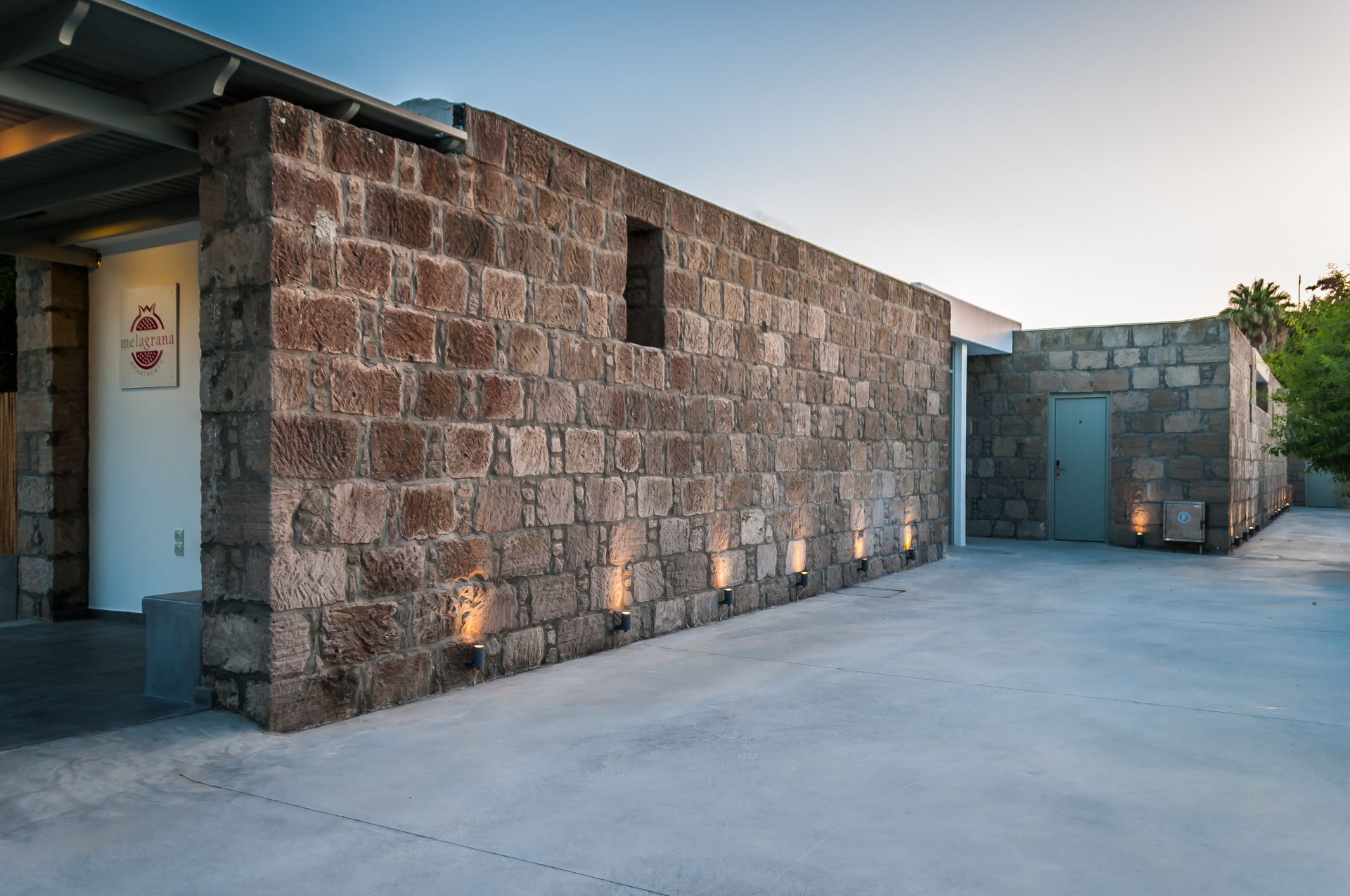 Melagrana Apartments Milos