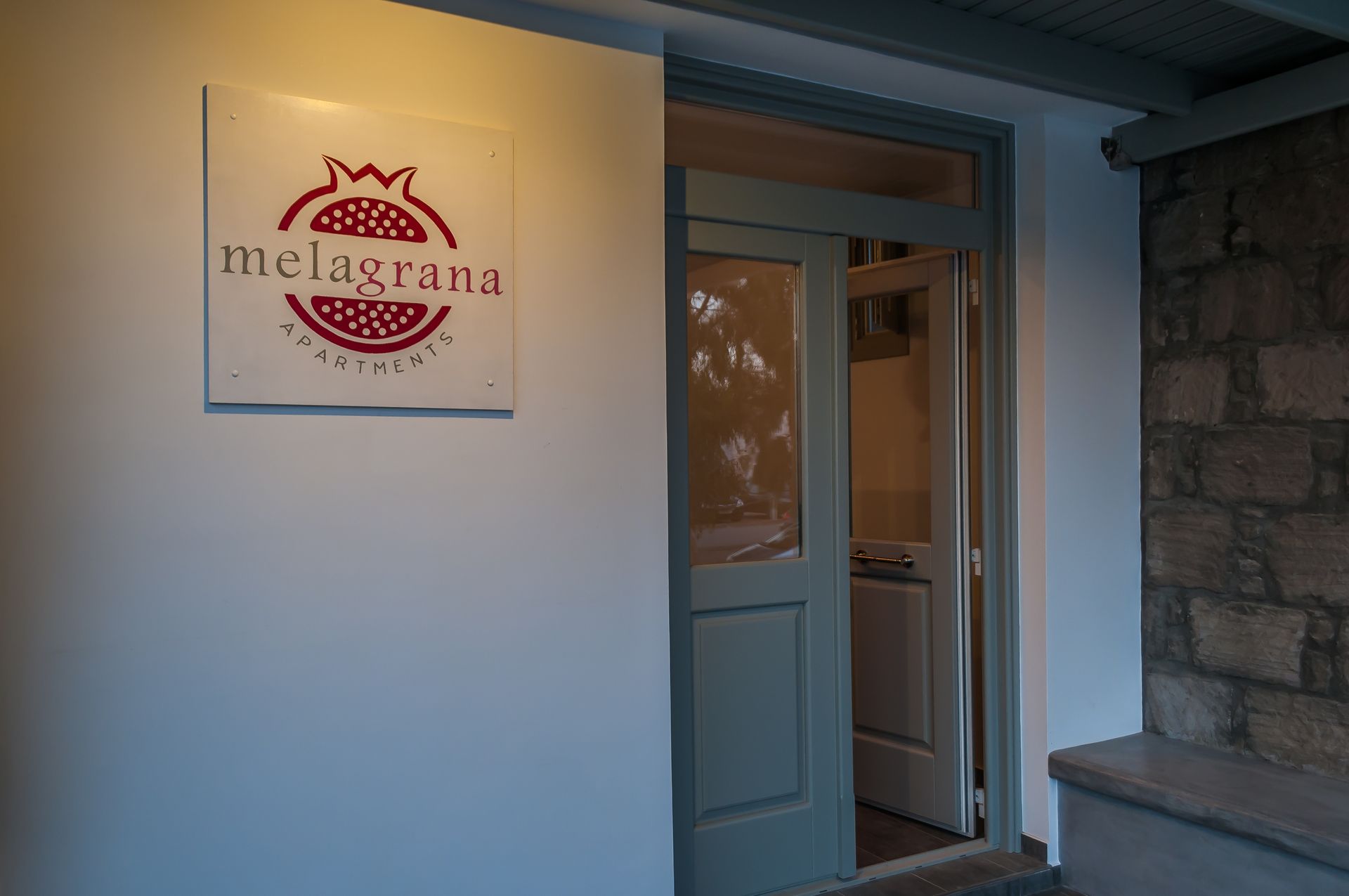 Melagrana Apartments Milos