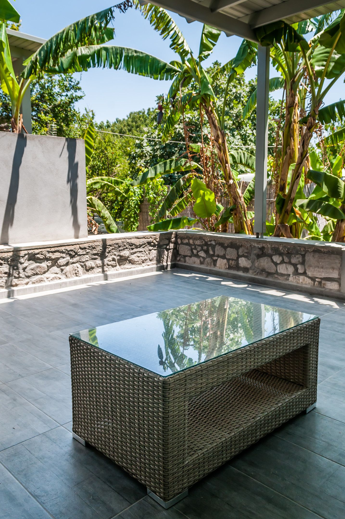 Melagrana Apartments Milos