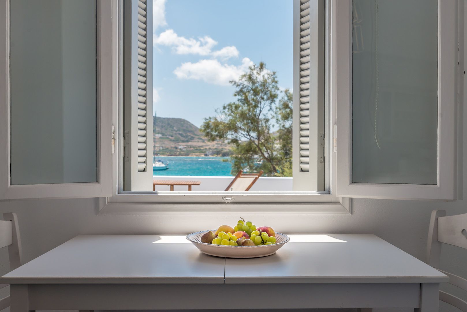 Michalakis Seaside Suites Milos