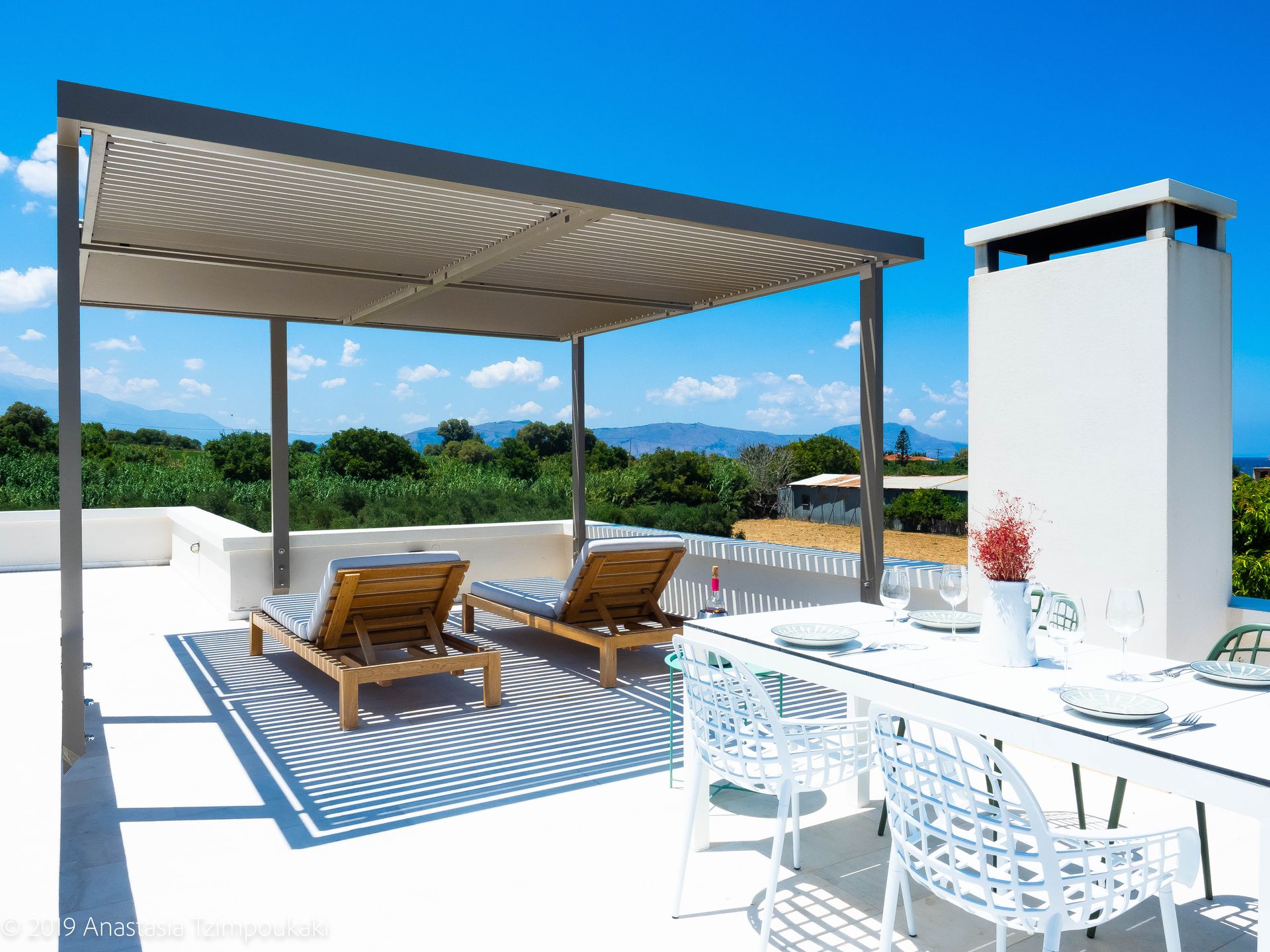 Grand Superior Lodge Elia Terrace